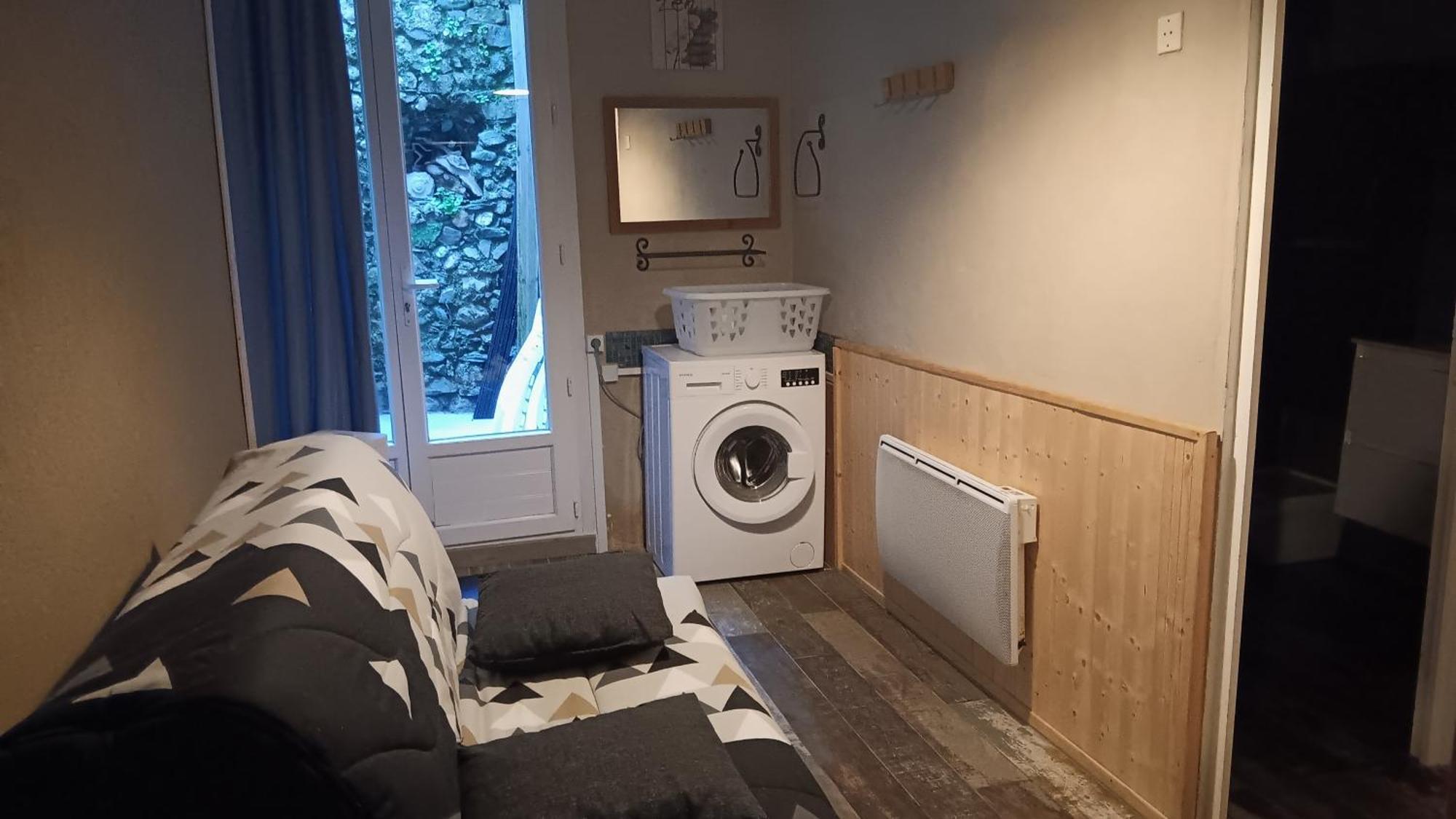 Appartement Pour 4 Personnes Dans Une Rue Tres Calme Saint-Laurent-le-Minier Zewnętrze zdjęcie